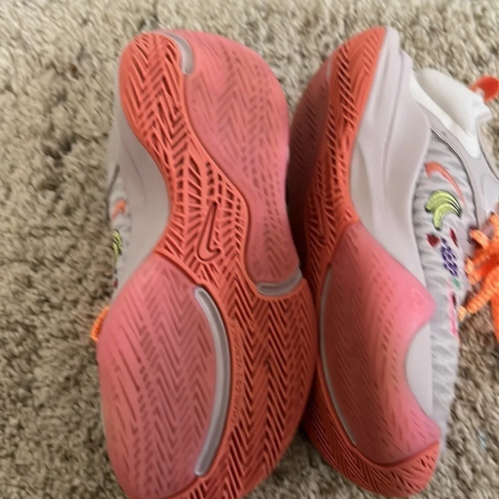 Nike Giannis Immortality EP Force Field Super Smoothie Size 3.5 kids - Picture 8 of 10